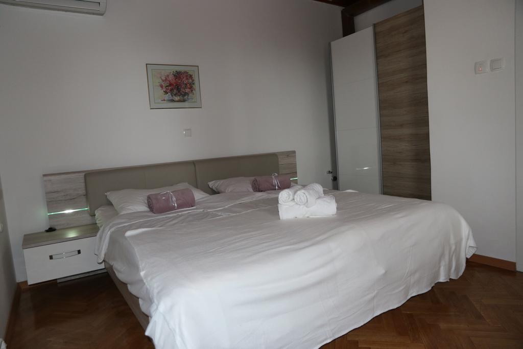Apartmani Villa Christina Ičići Buitenkant foto